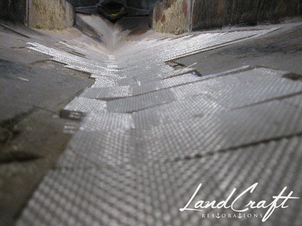 Rally boat restoration in process