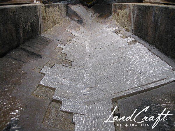 Rally boat restoration in process