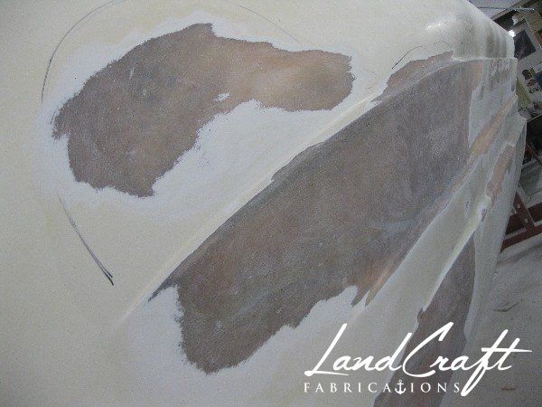 Spirit boat bottom hull in fiberglass repair process