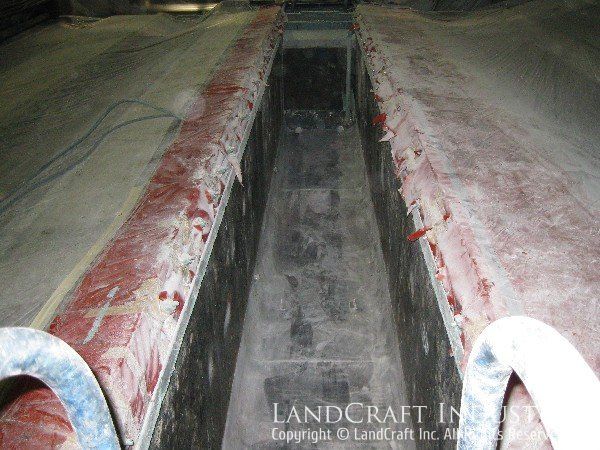 Industrial dipping tank lined in fiberglass that is failing