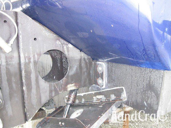 Yacht fiberglass and gelcoat repairs completed