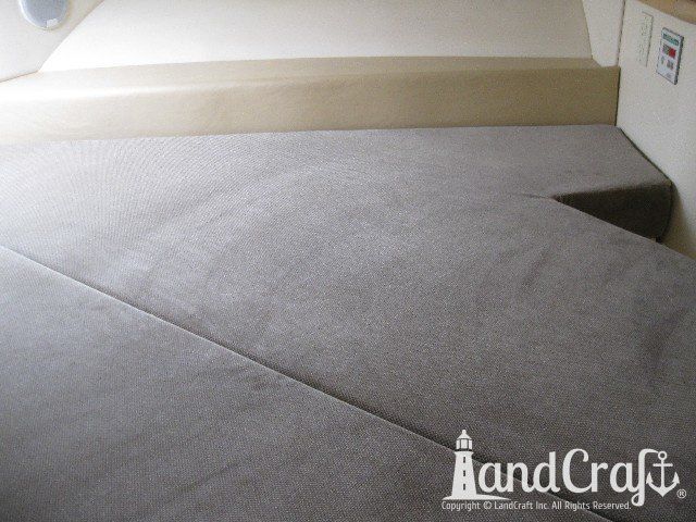 1998 Carver Santego with custom master stateroom mattress