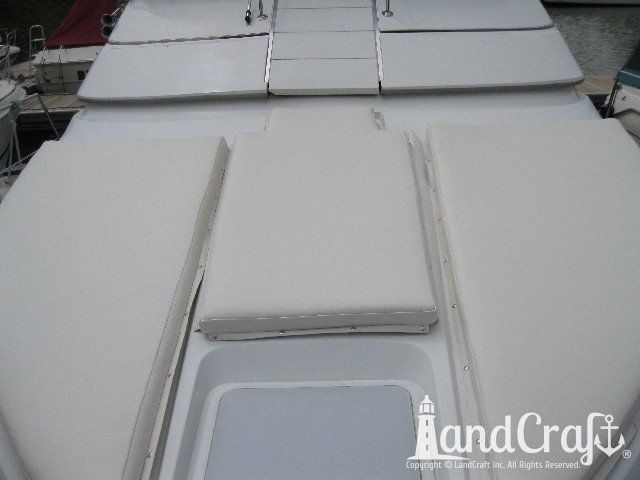 1998 Carver Santego with custom sun deck pads