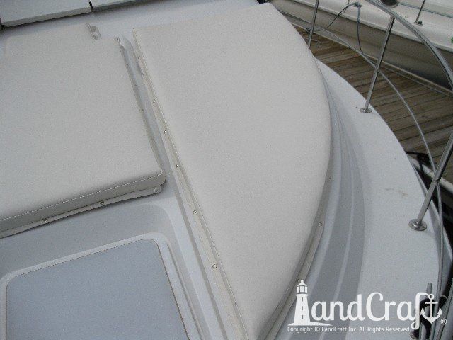 1998 Carver Santego with custom sun deck pads