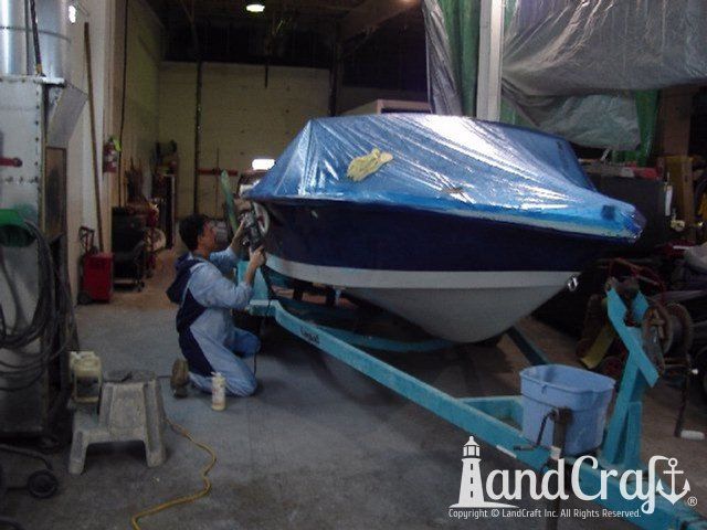 Ski Nautique in process of exterior color change from light blue to dark navy blue