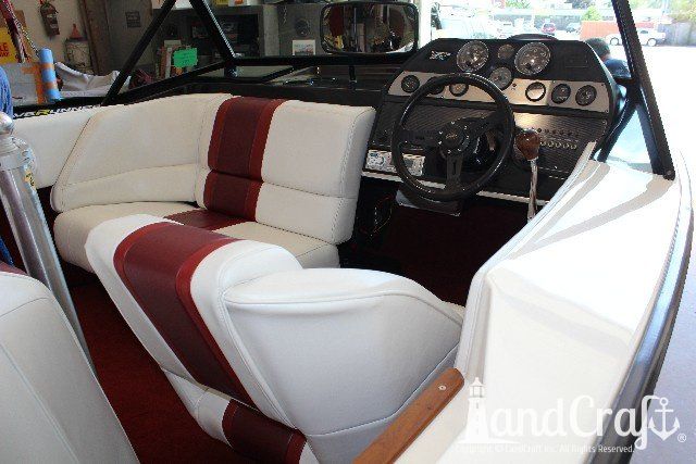 Ski Nautique 2001 boat with new upholstery installed