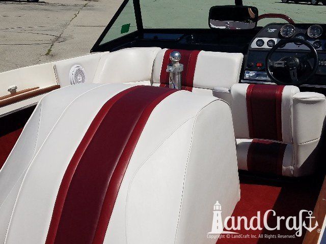 Ski Nautique 2001 boat with new interior complete