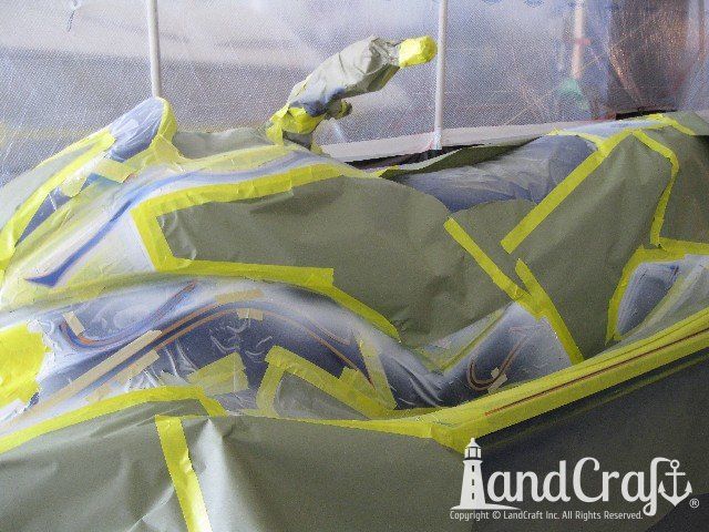 2006 Yamaha waverunner gets custom paint graphics applied