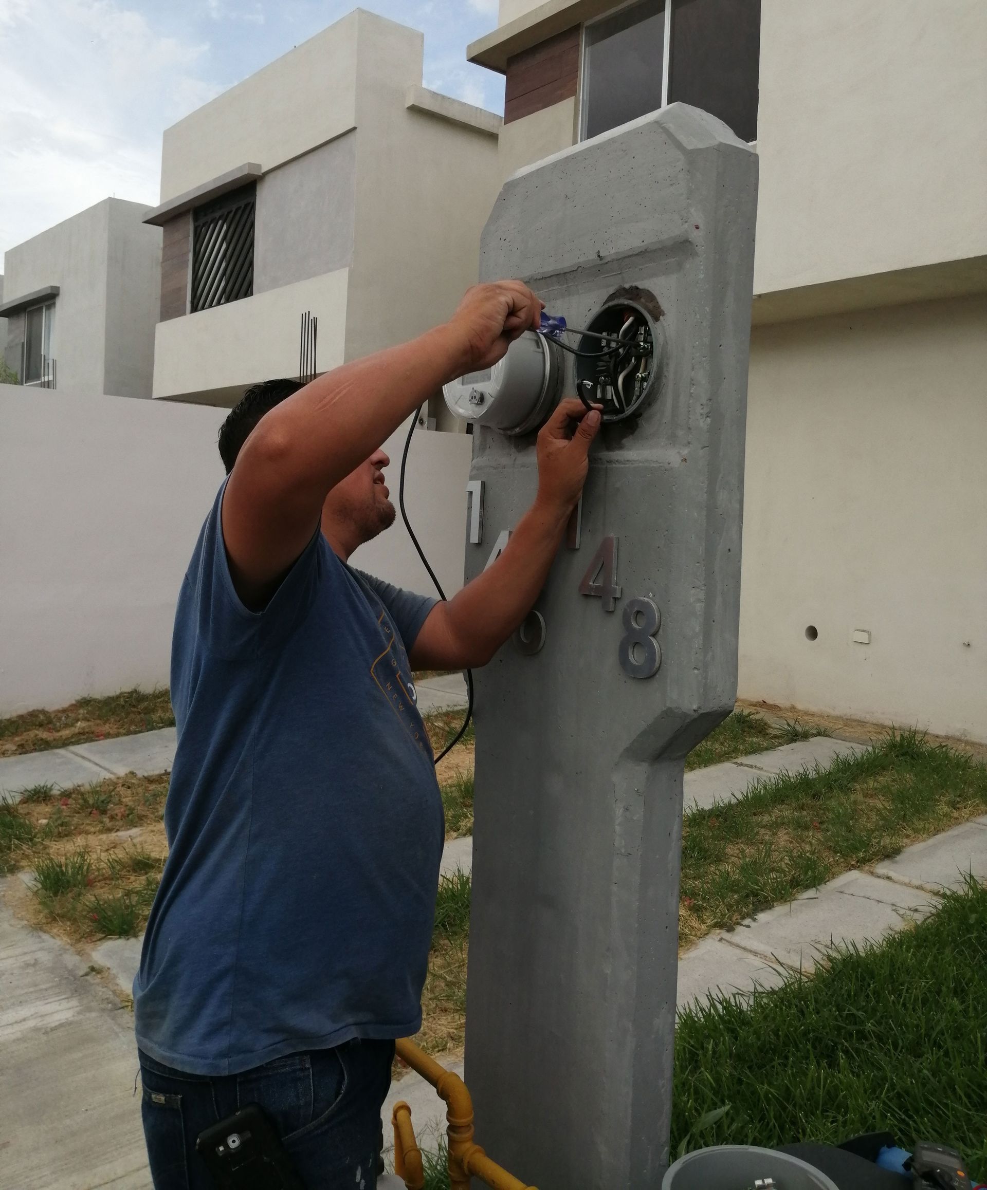 SERVICIOS DE PLOMERIA Y ELECTRICIDAD MTY