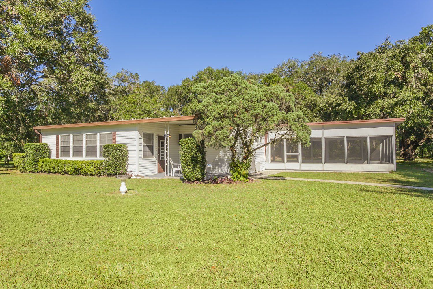 3778 E CR 466, Oxford, FL 34484