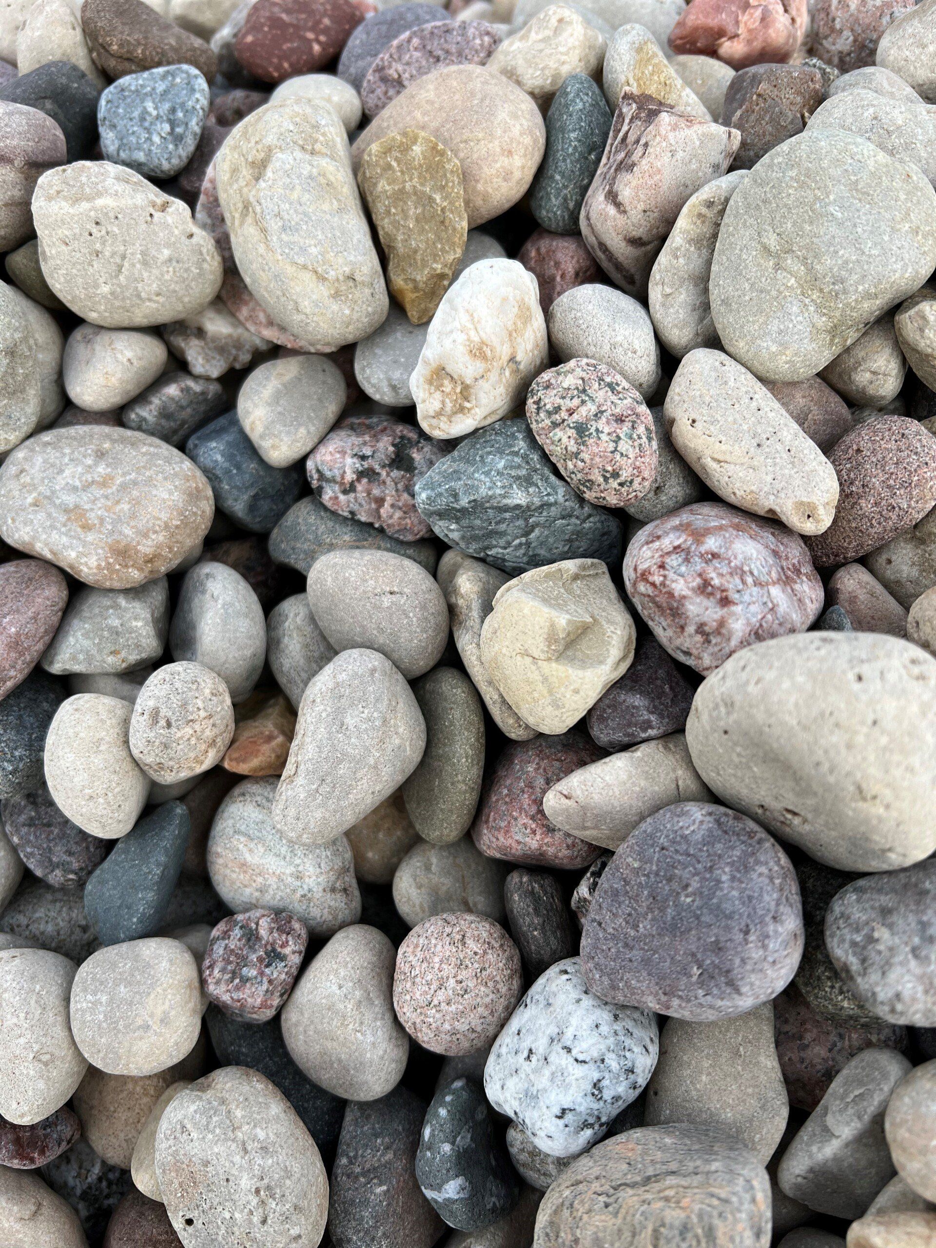 Quality Decorative Rock, Gravel & Sand | Kearney Landscape Materials
