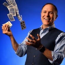 Photo of San Francisco Bay Area Magician David Martinez