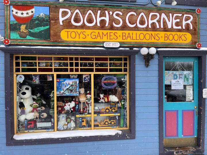 exterior photo of poohs corner toy store in crested butte