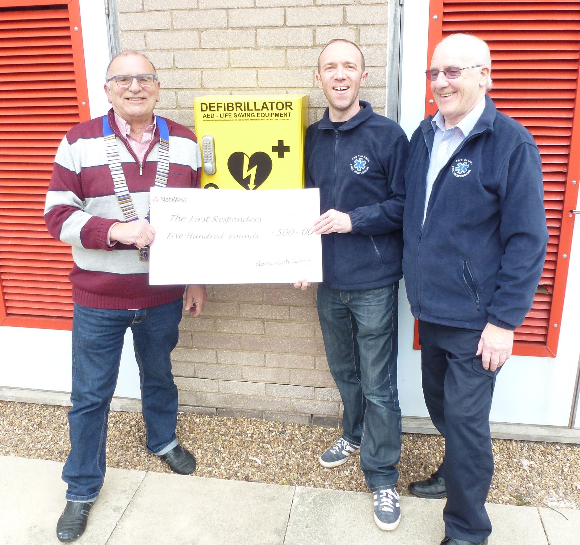 North Notts Lions Donation to Five Villages First Responders