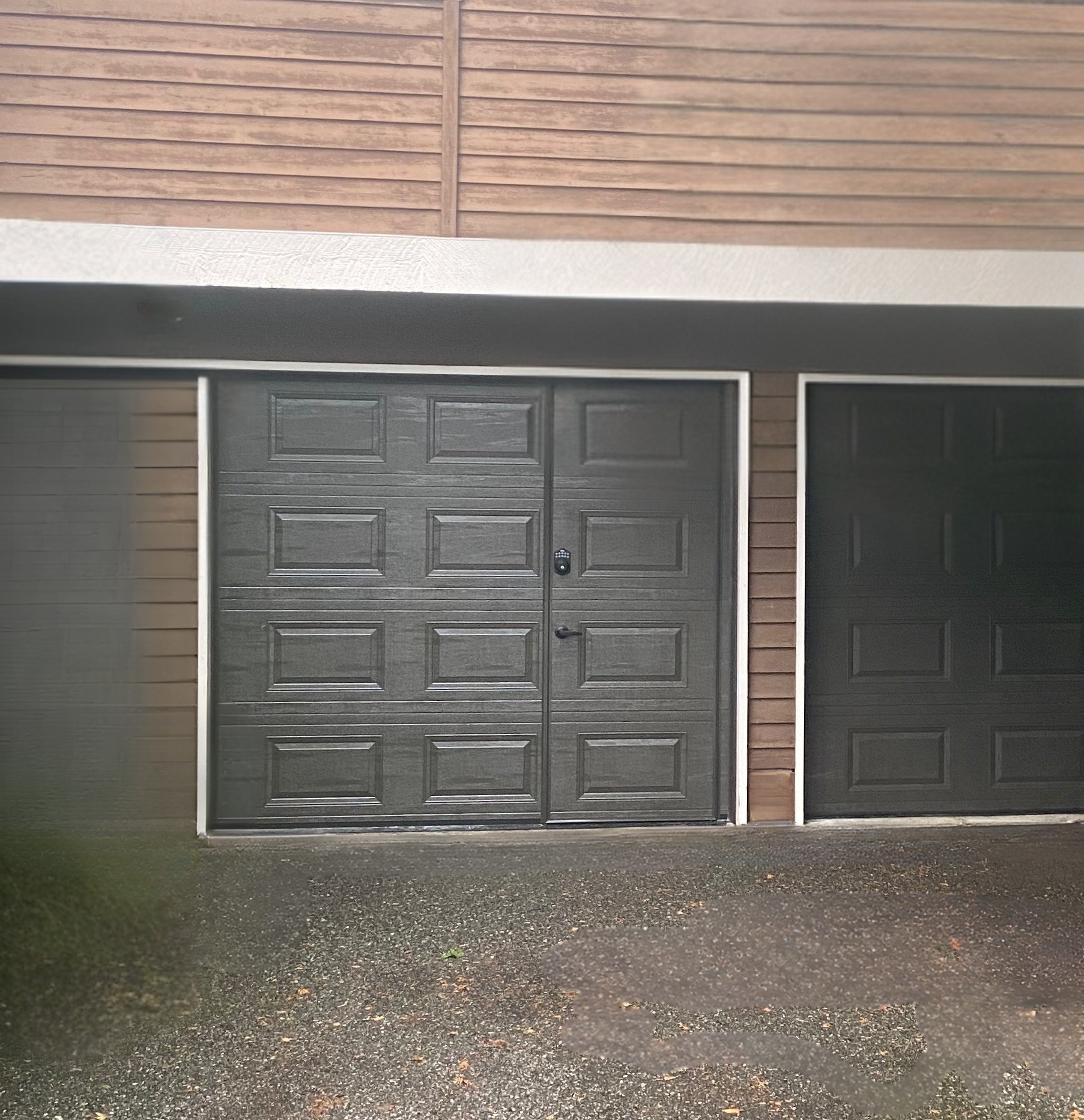 Classic residential steel garage doors by Garage Tech serving Snohomish, WA