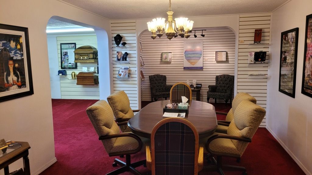 LaGrone Funeral Chapel & Crematory - Planning Ahead Room With Table