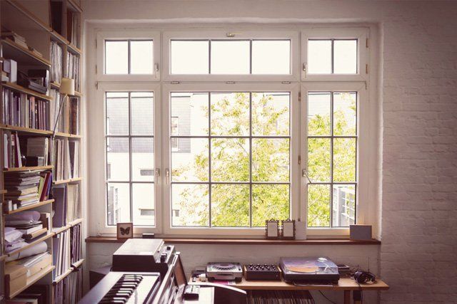 casement windows with leading