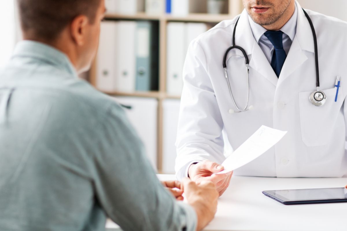 terapia-por-ondas-de-choque-costas-dr-ricardo-kirihara-ortopedista-quadril-sao-paulo