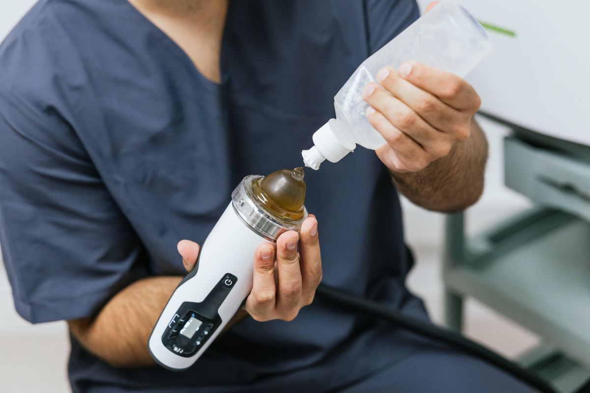 tratamento-para-bursite-no-quadril-shockwave-dr-ricardo-kirihara-ortopedista-quadril-sao-paulo