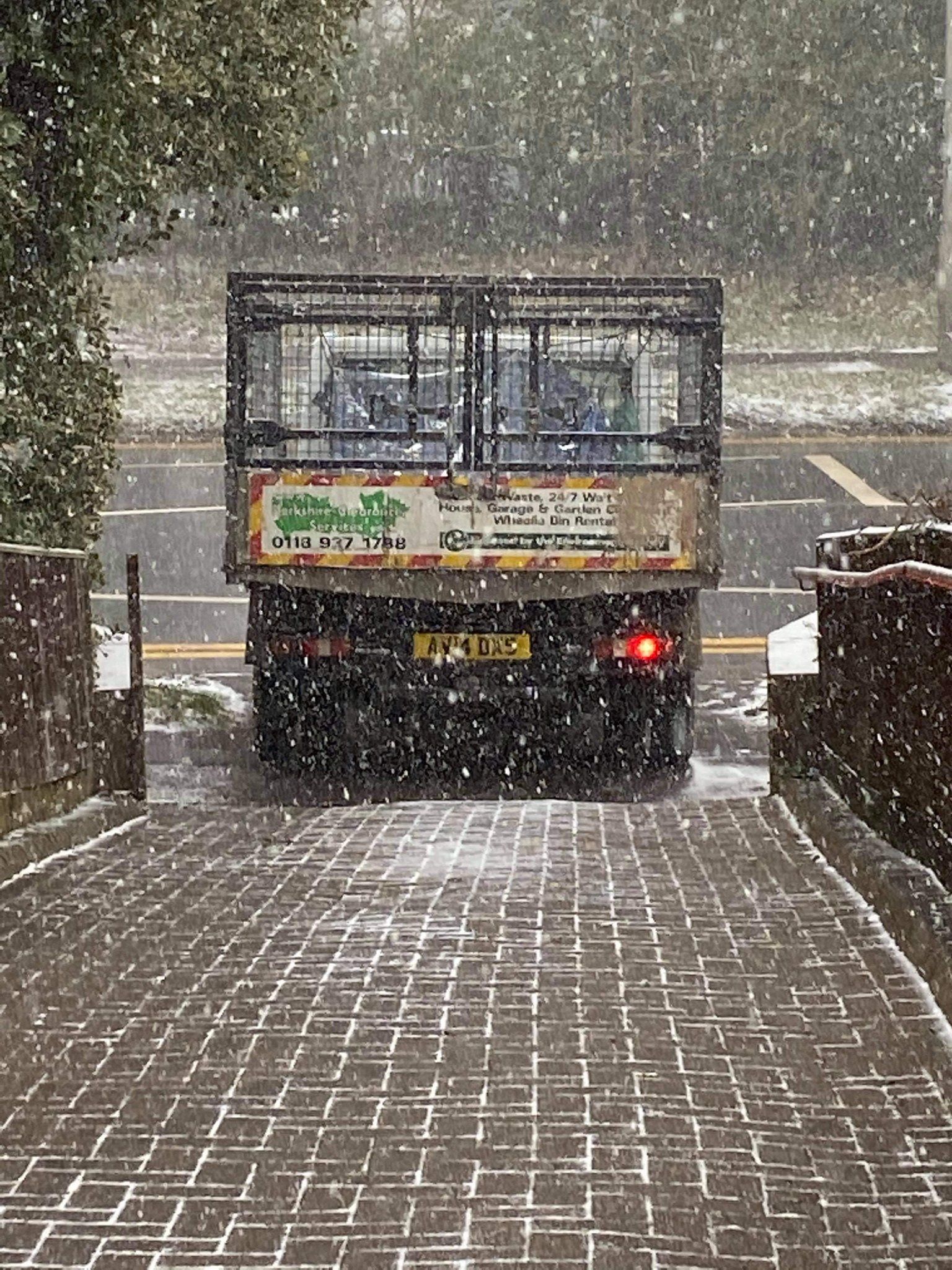 BERKSHIRE CLEARANCE SERVICES CAGED VEHICLE FOR SAME DAY WASTE COLLECTIONS