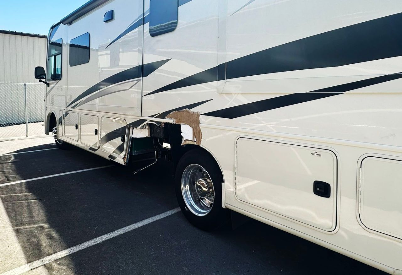 Rv Collision Repair Eastvale thumbnail