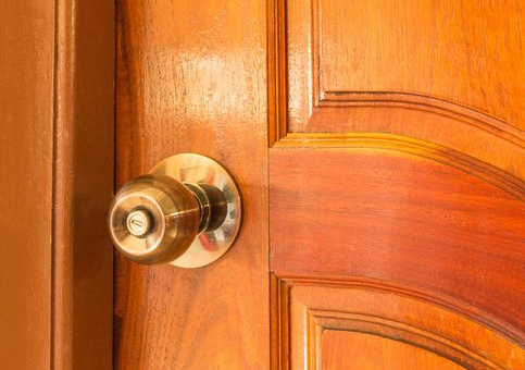 Door Knob — Commerce, CA — Roca Lock & Key Inc