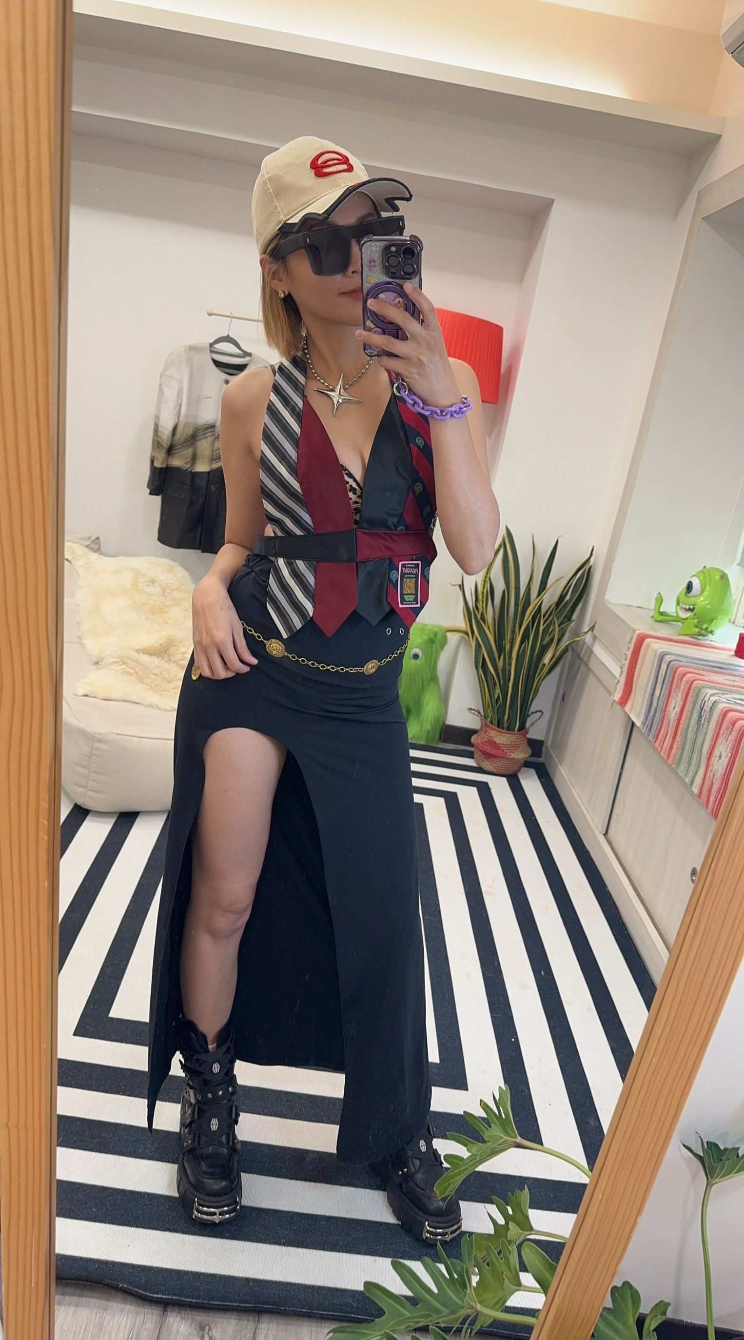 手作設計款 拼接領帶造型背心上衣(深V款)