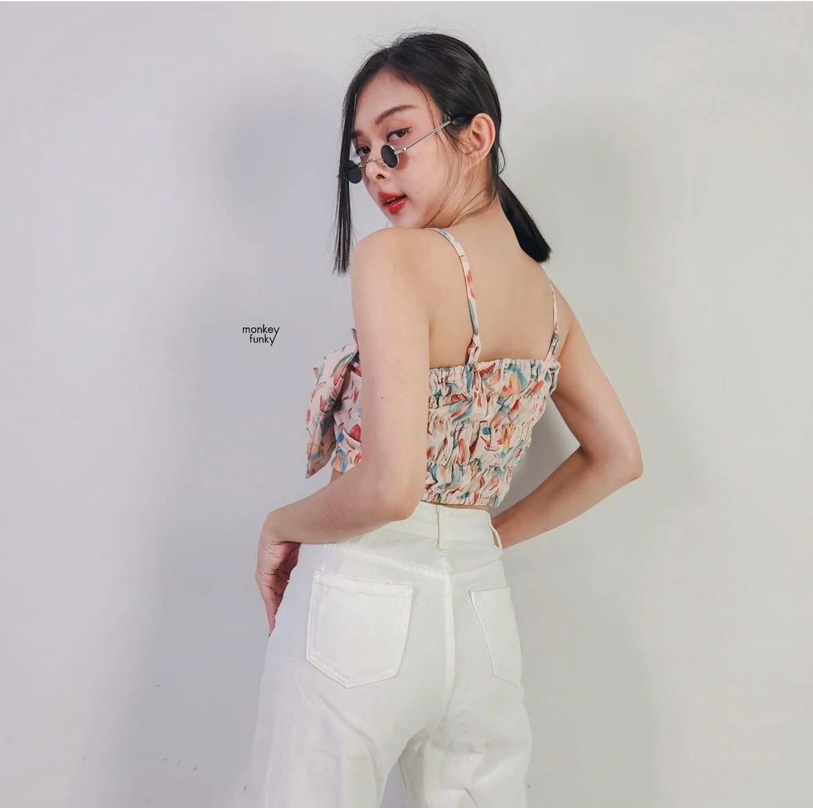 MF蝴蝶結造型平口繞脖小可愛