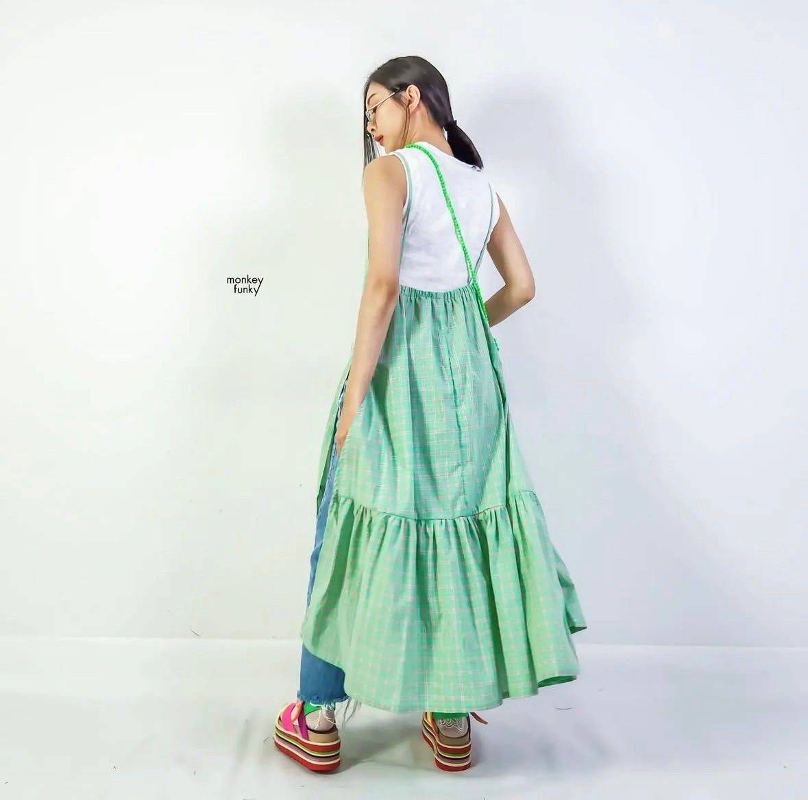 MF兩側高開岔設計蛋糕裙洋裝