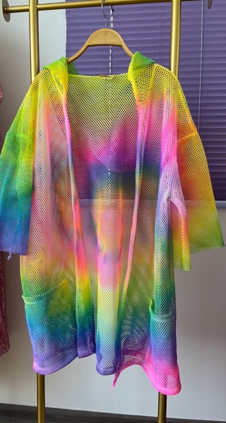 彩色渲染連帽外搭外套