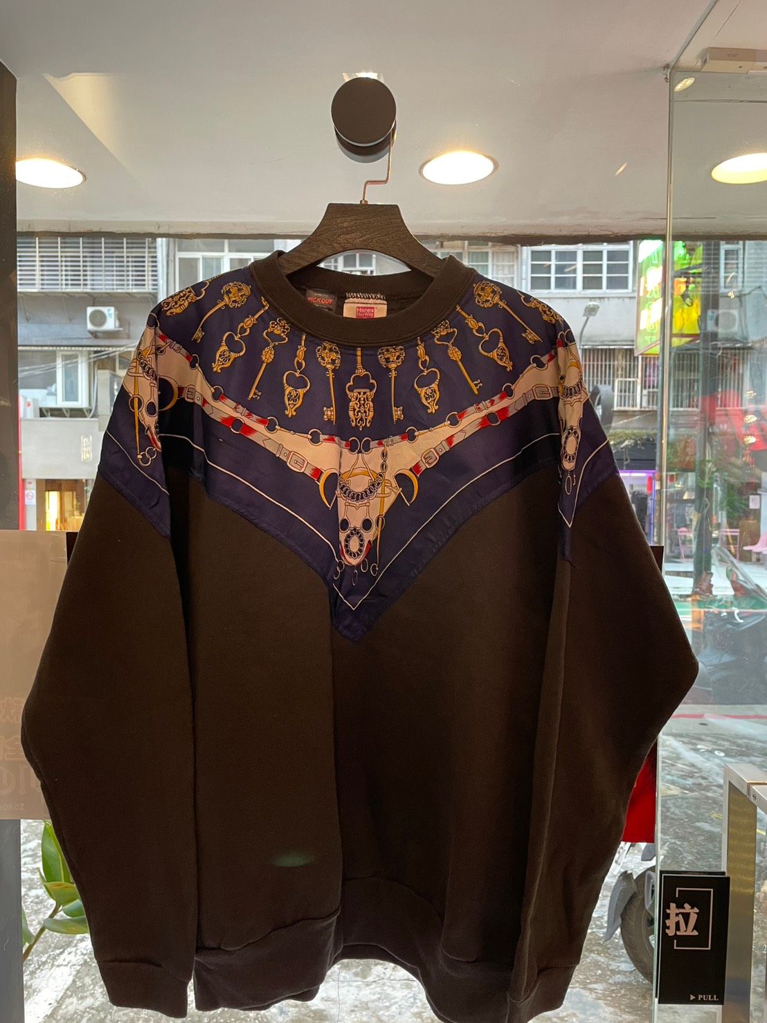 古董絲巾改制大學T