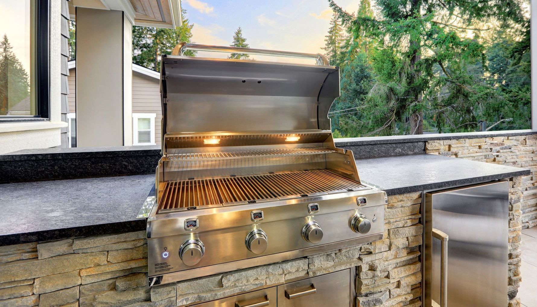 Outdoor Kitchens and Fire Features