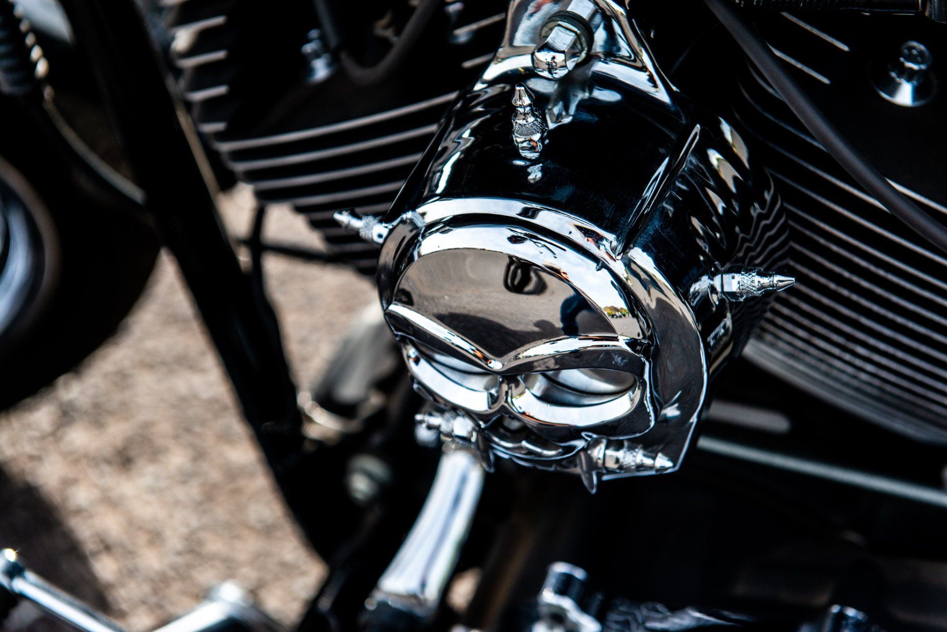 A close up of a harley davidson motorcycle engine
