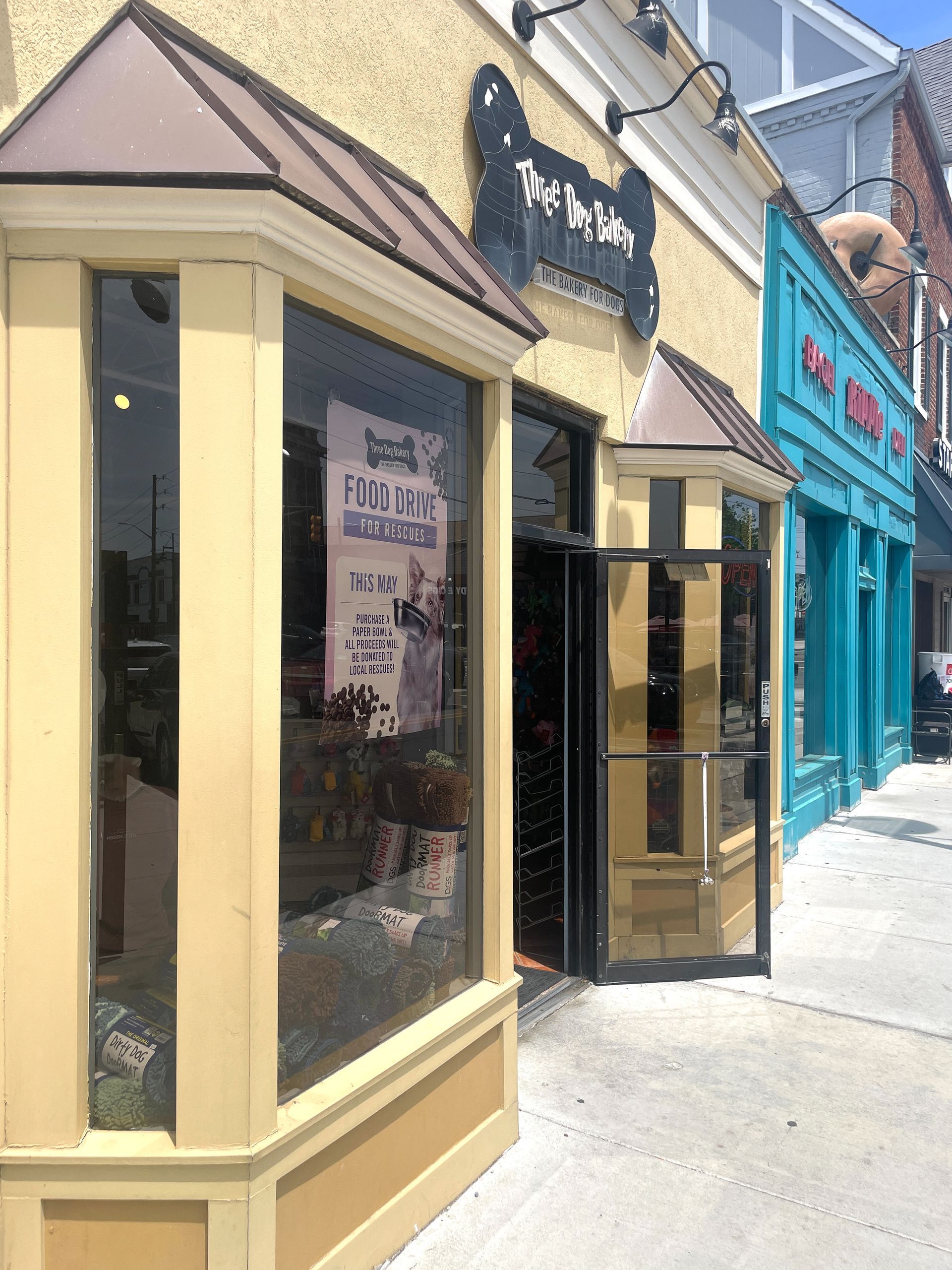 A store front with a sign that says ' heaven ' on it