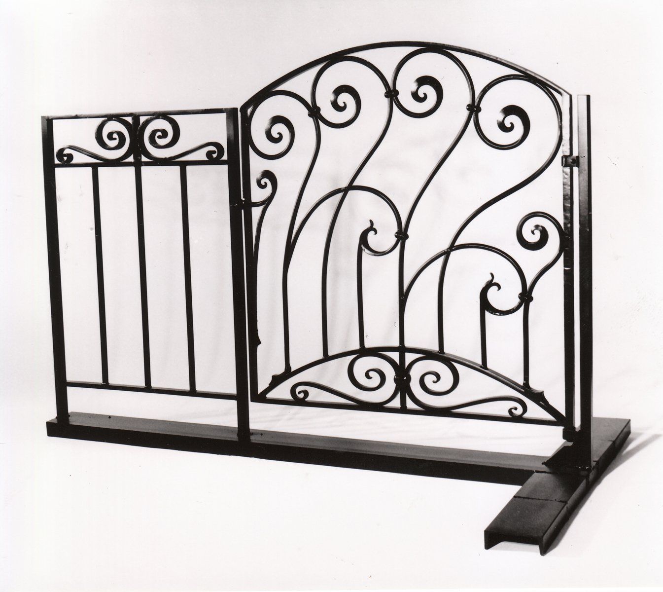 custom iron gate