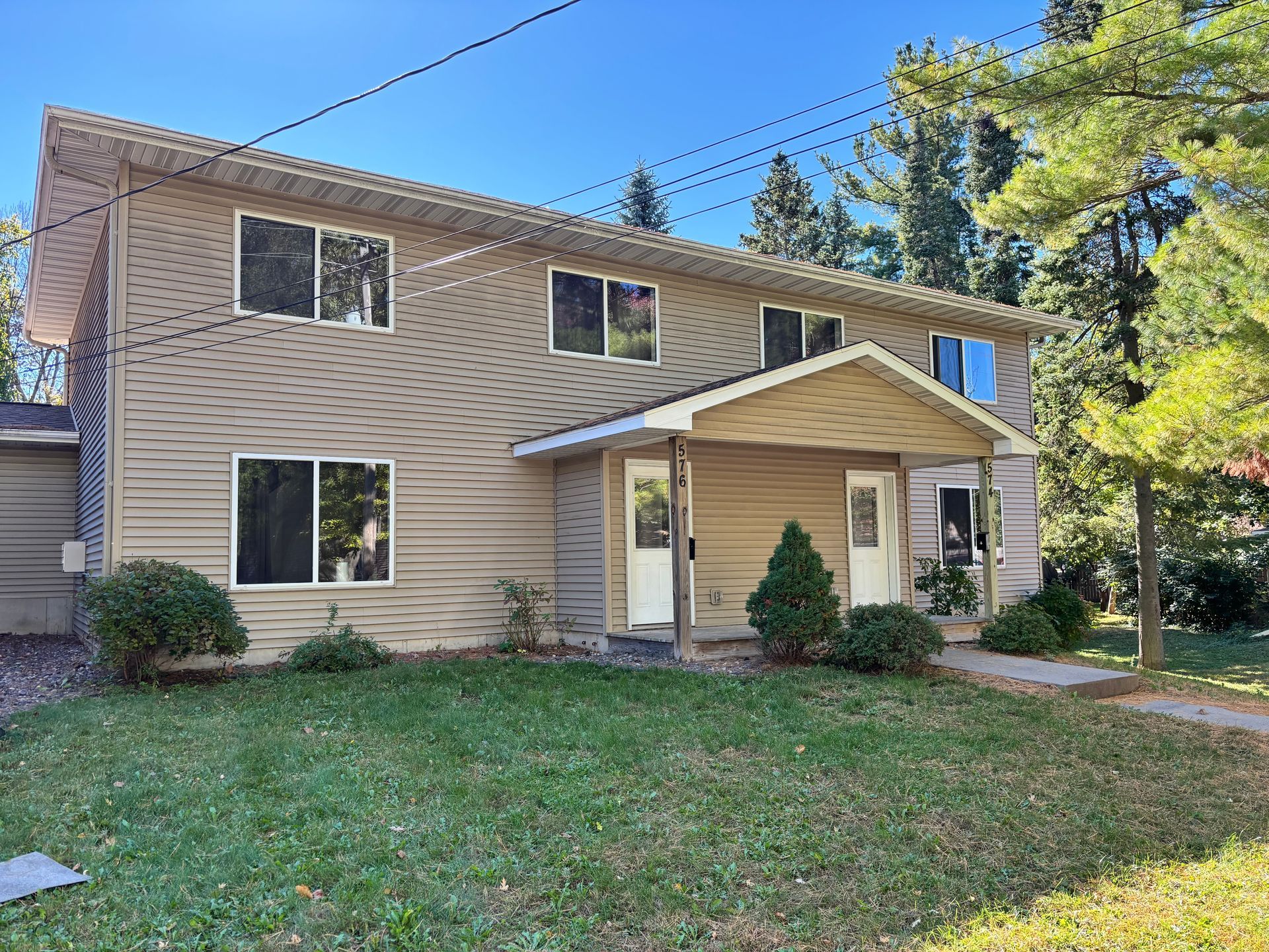 574-576-Exterior