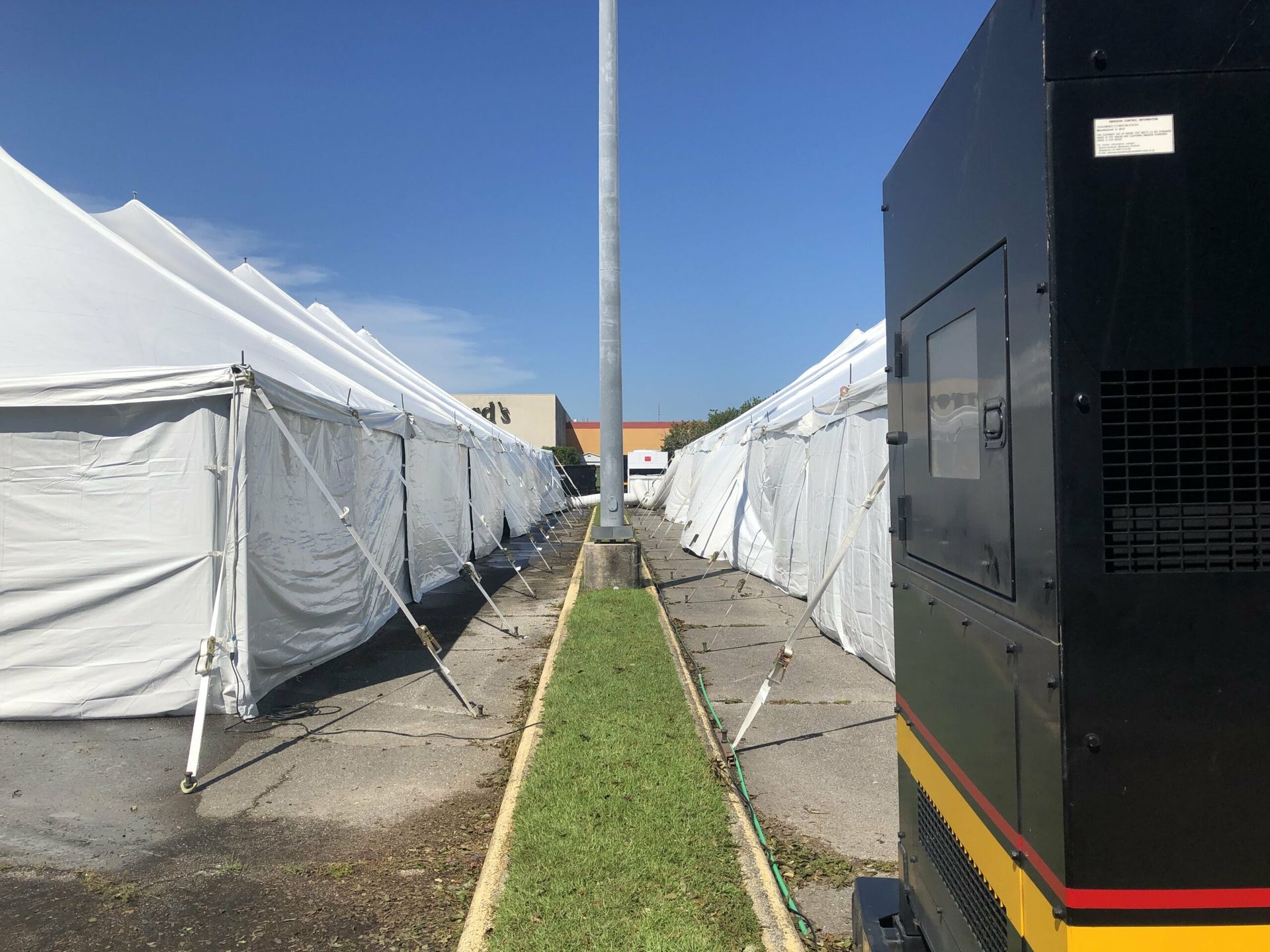 Vertical air temperature control and tents for disaster relief and emergencies