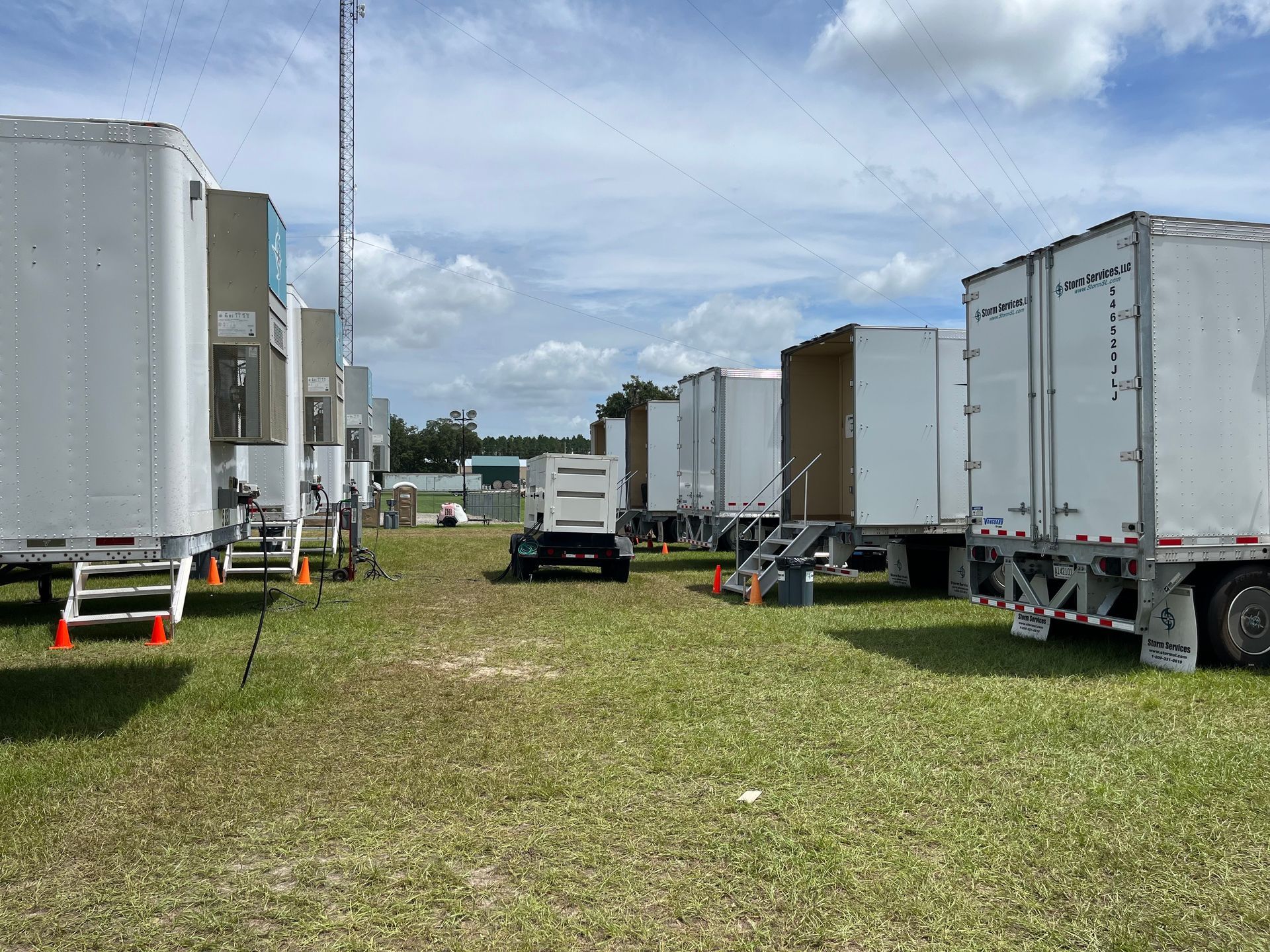 Disaster relief and emergency trailers that offer portable potties hand washing stations and showers