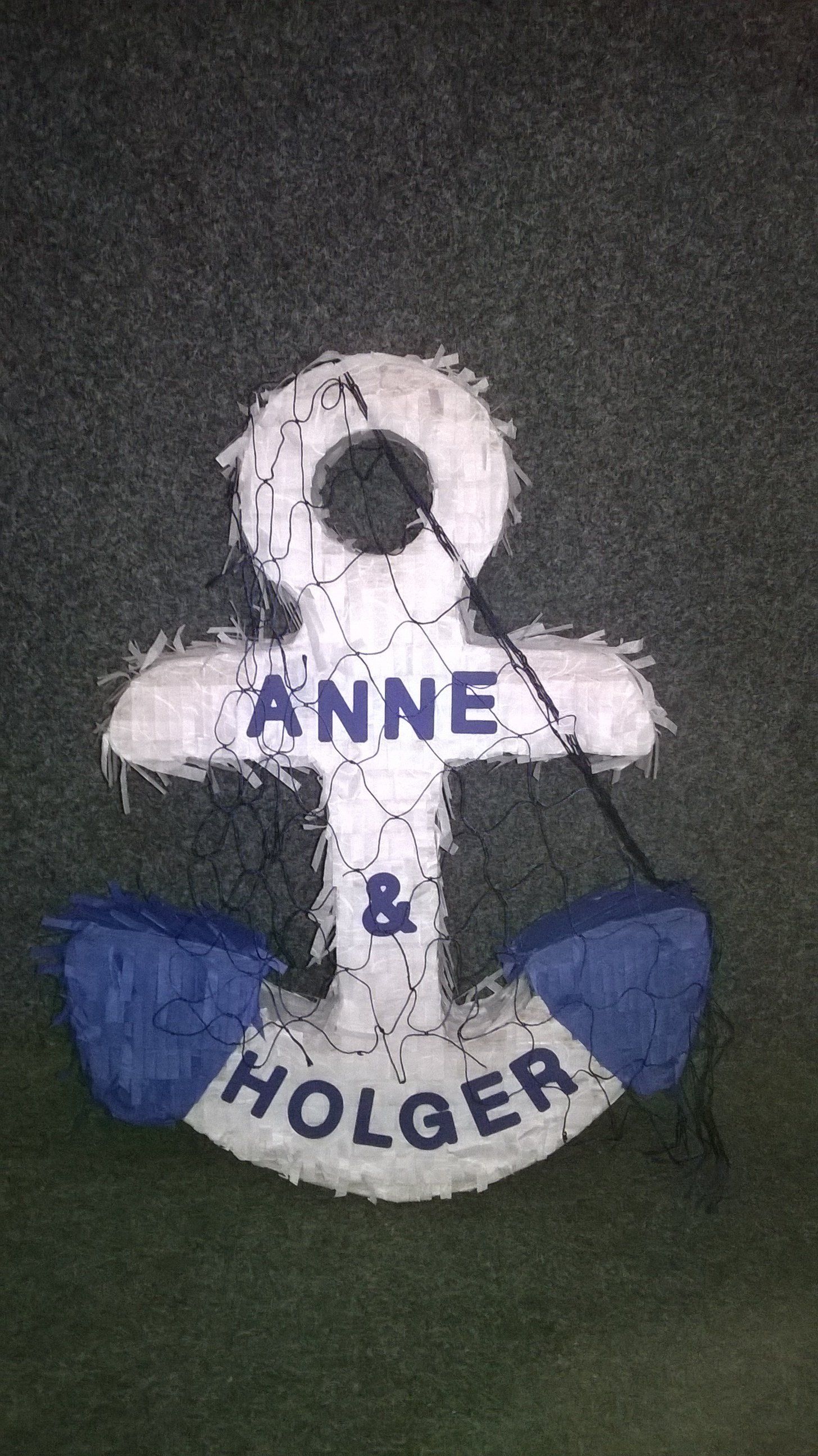 Ein Anker mit den Namen Anne und Holger darauf