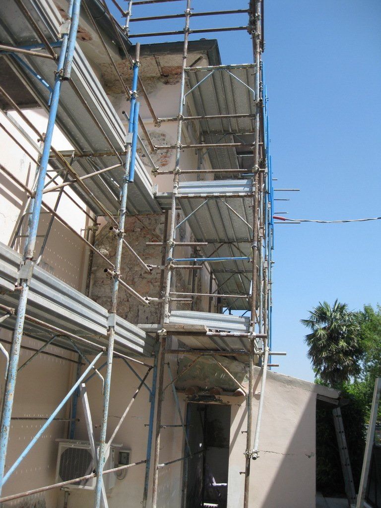 montaggio impalcatura per rifacimento prospetto