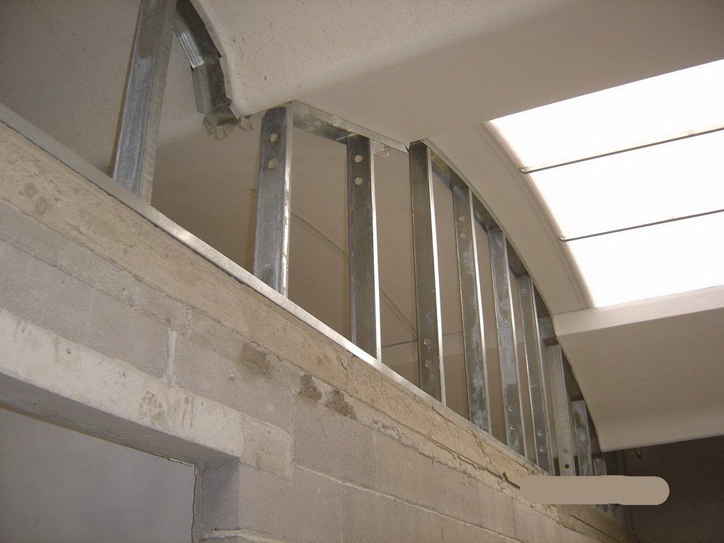 impalcatura per ristrutturazione edificio industriale