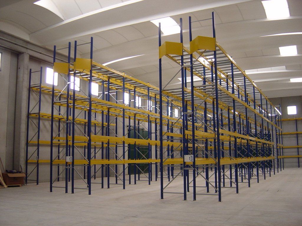 ristrutturazione interni edificio industriale