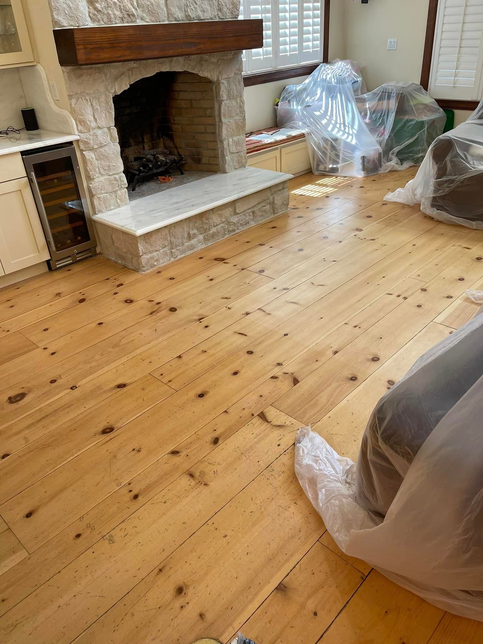 Living Room - Tampa, FL - Amnier Flooring