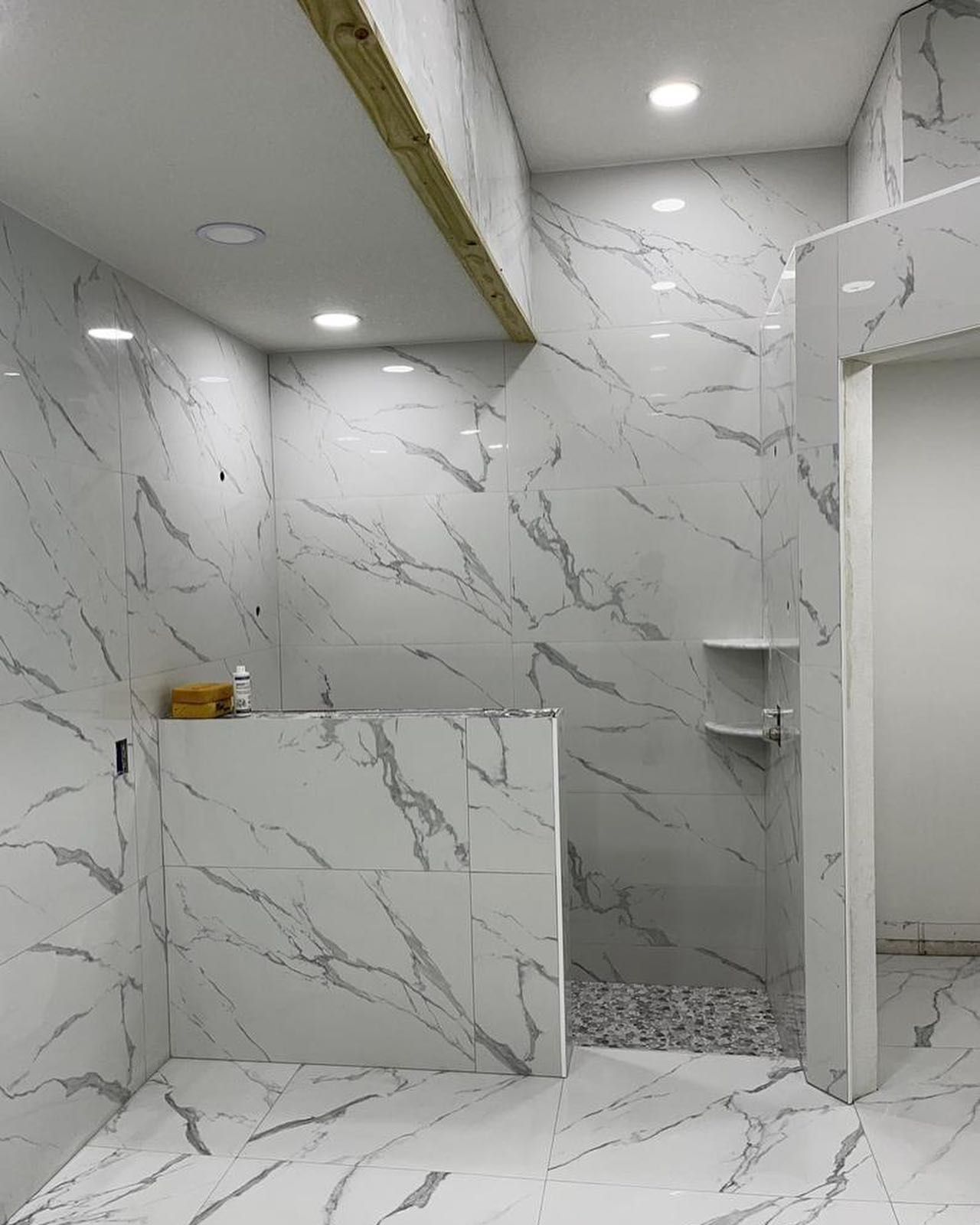 Bathroom - Tampa, FL - Amnier Flooring