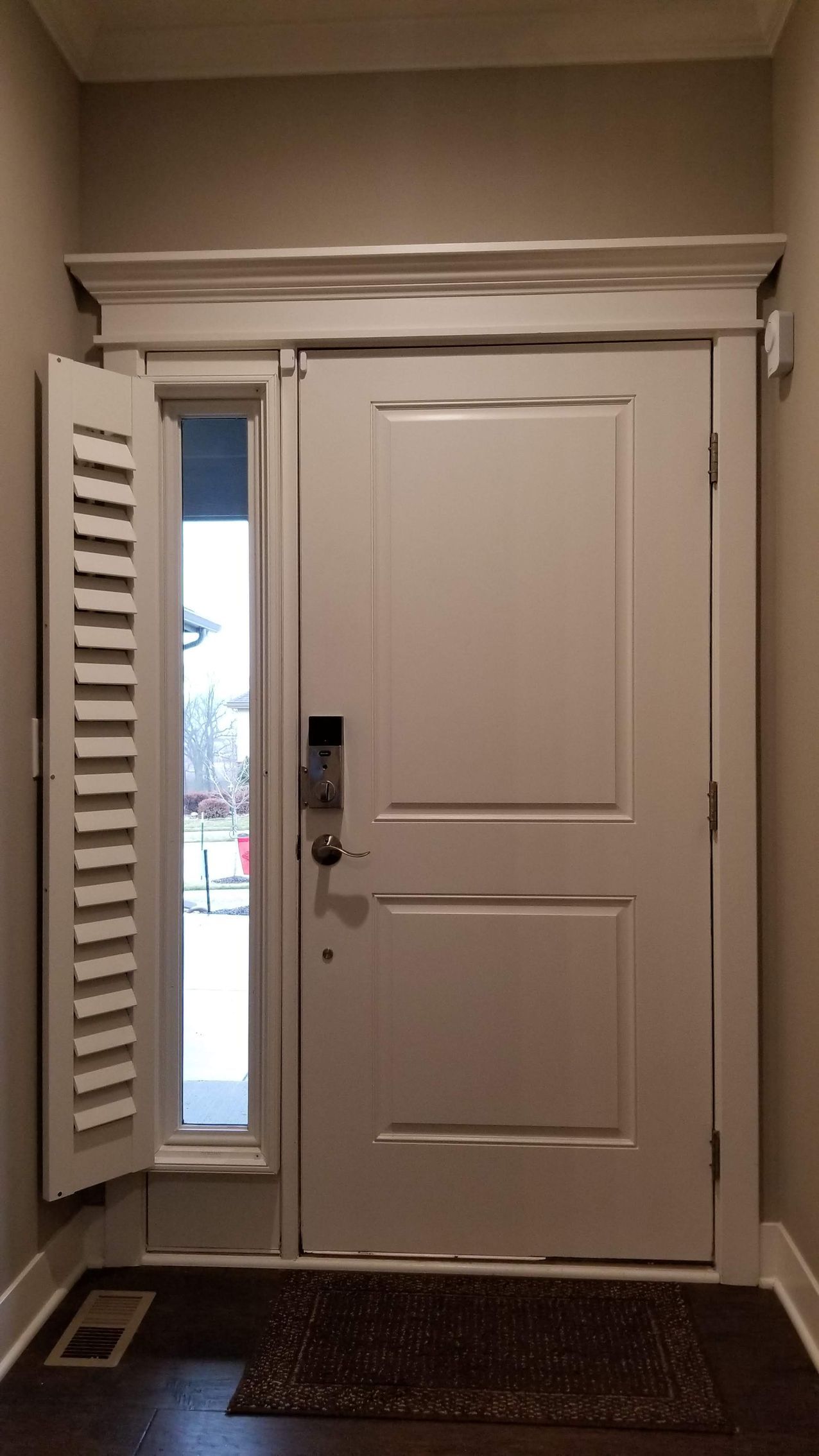 Solar Shield Roller Shade installed in a home in Parkville, MO