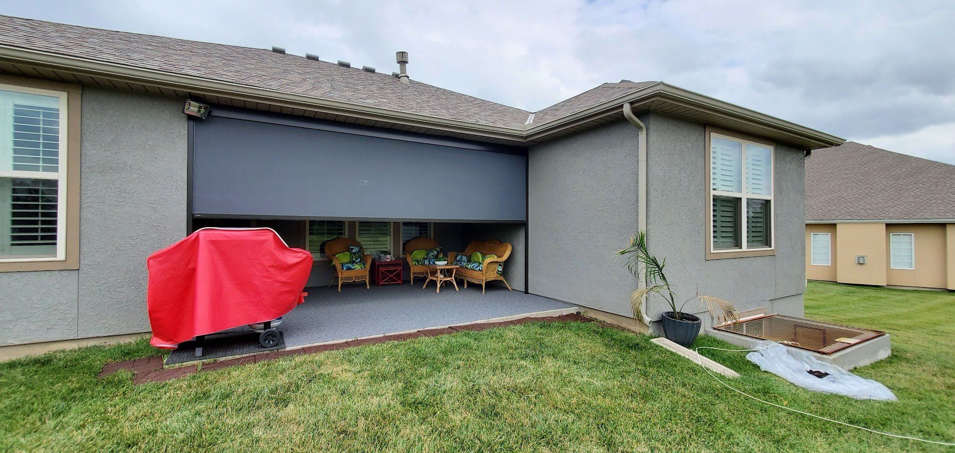 exterior-patio-shades-option-treatment