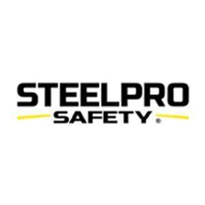 Logotipo de SteelPro Safety: Texto negro con líneas amarillas.