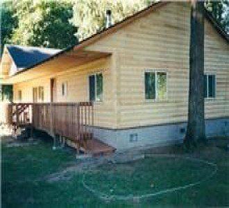 Entrance porch decorated with bench — Porch Repairs in Eugene, OR Entrance porch decorated with bench — Porch Repairs in Eugene, OR