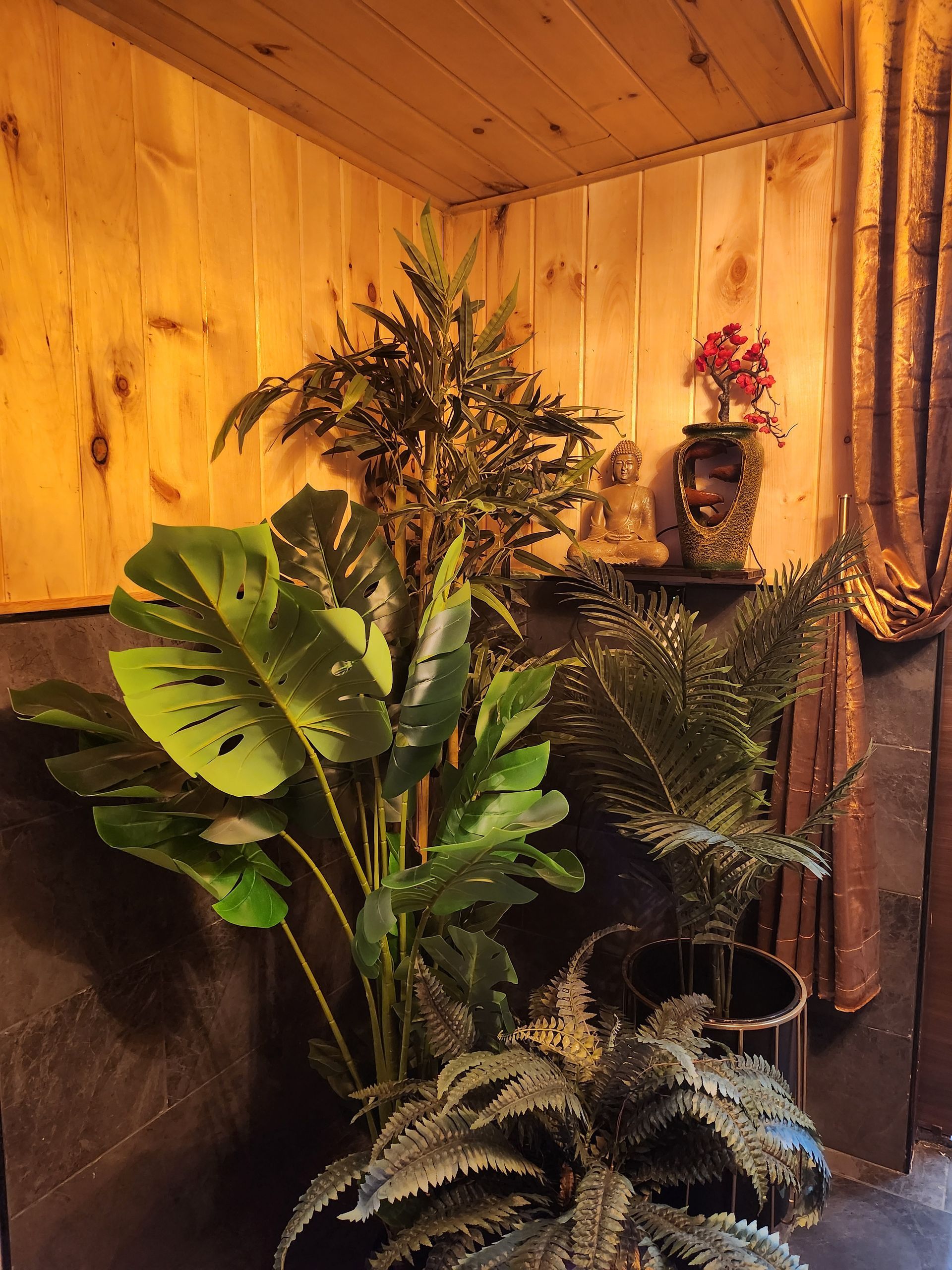 Luxury Spa Lobby Erlanger KY – Elegant entryway for facials, head spa, and date night experiences