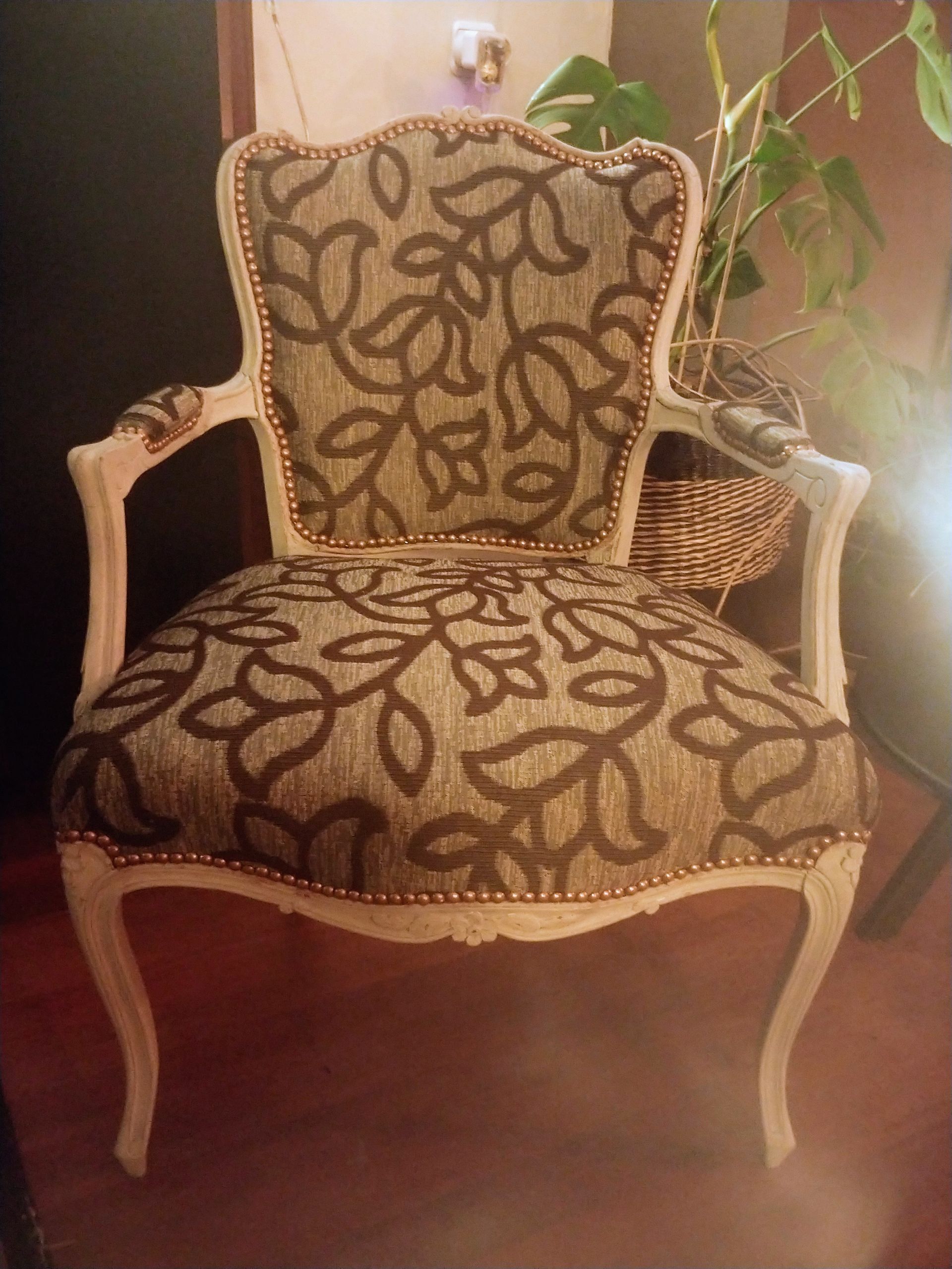 Vintage stoel met bloemenprint